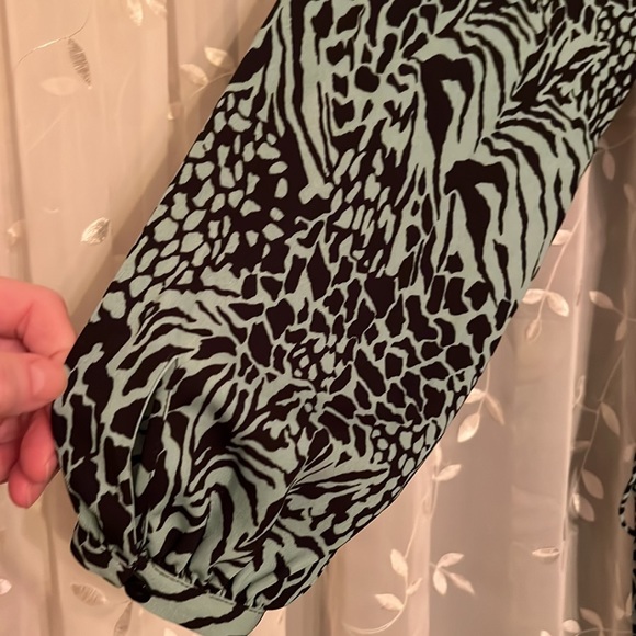 NWT WHISTLES US-SZ 10 GREEN WRAP DRESS ANIMAL PRINT - Picture 7 of 13